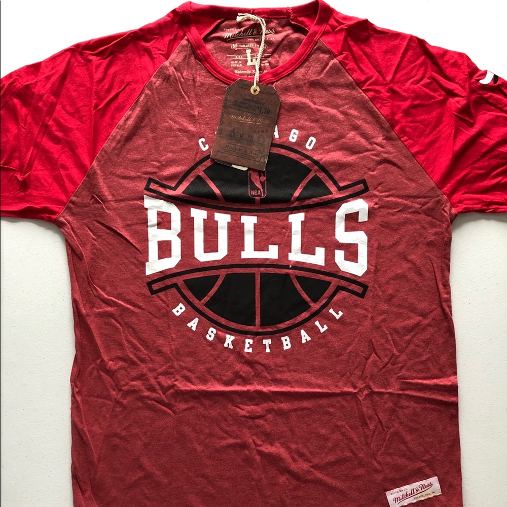 Chicago Bulls Men’s 3/4 Sleeve Shirt
